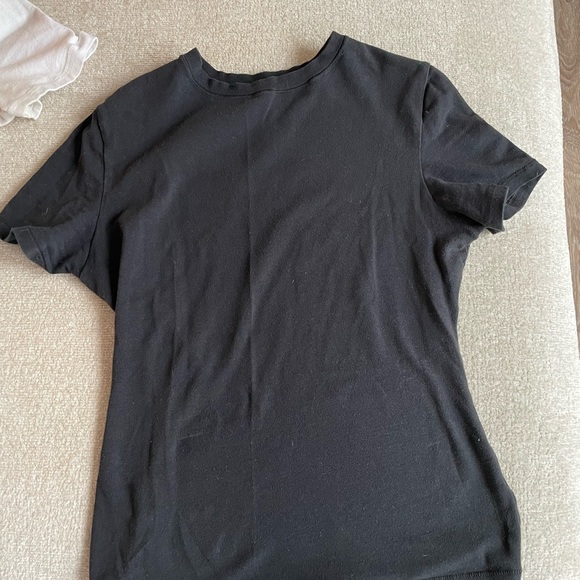 SKIMS fits everybody t-shirt - BUNDLE - Picture 4 of 6